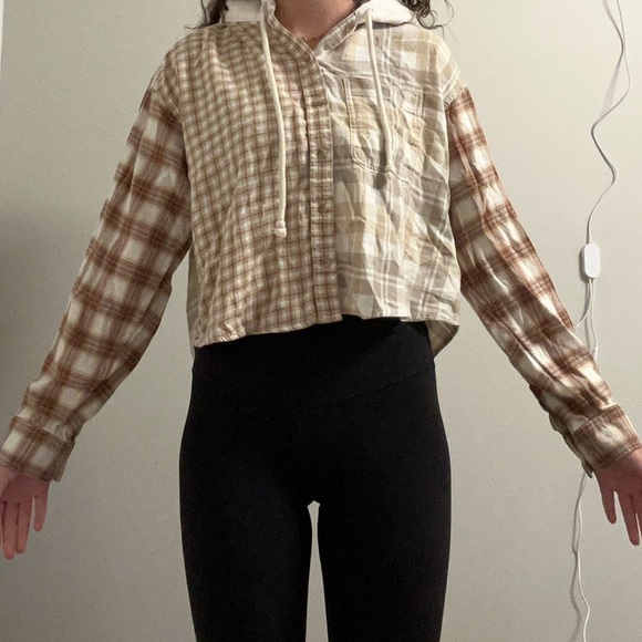 Plaid button up hoodie - Picture 6 of 8